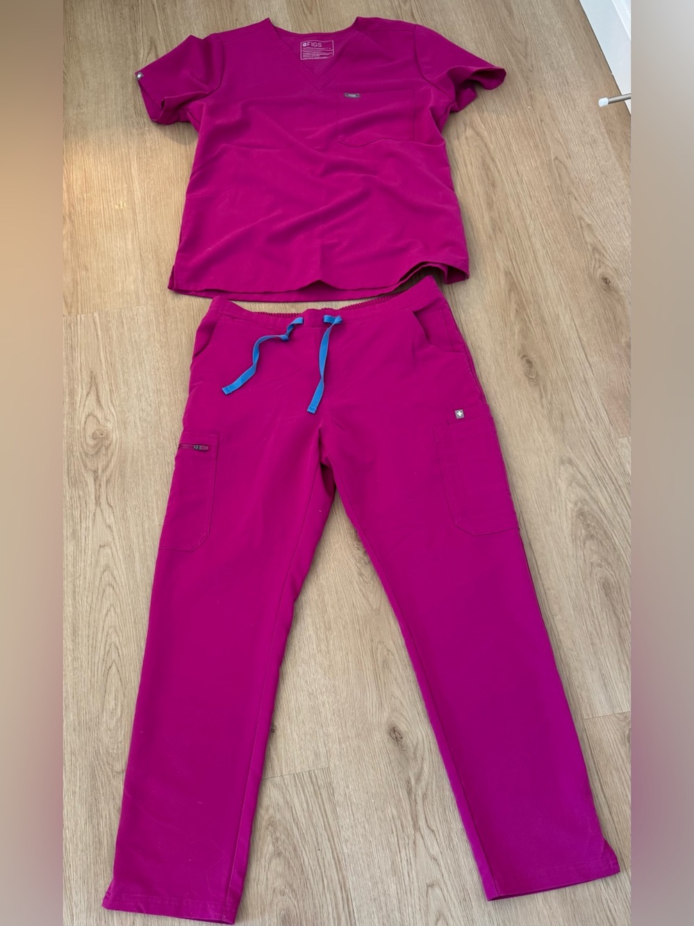 Figs in Rapid Response Pink. Top Catrina large Isabelle Bottoms M/P worn twice